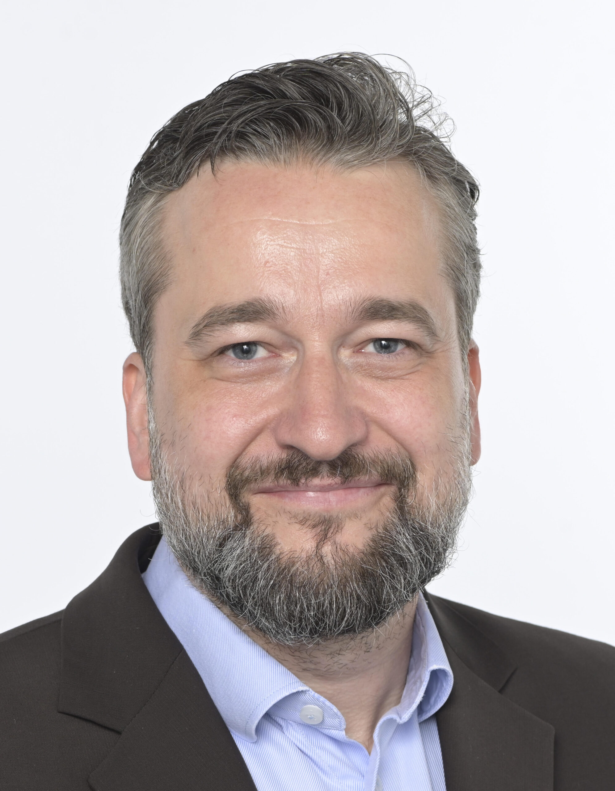 Ľuboš Blaha: Píše list Leyenovej – pomôžme Kube